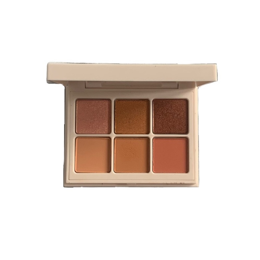 Fenty Beauty Snap Eyeshadow